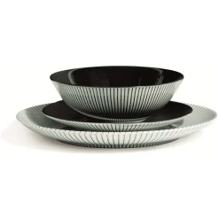 Assiette plate en porcelaine décor rayures soleil